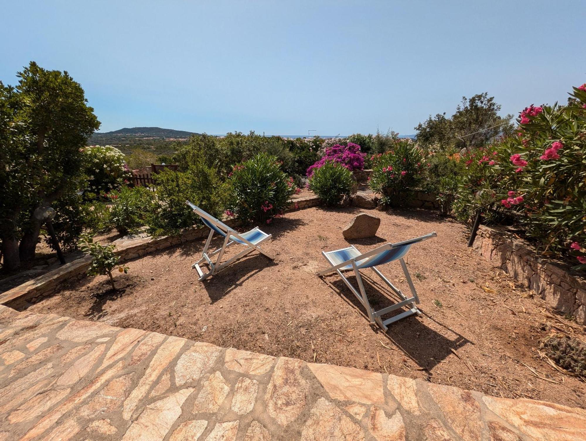 Villa Vista Mare Cala Ginepro Punta Molara Exterior foto